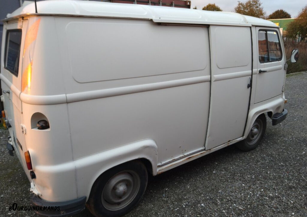 Renault-Estafette-R2136-Bourguinormands-007